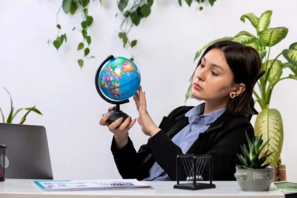 The role of international accounting in multinationals' compliance with tax regulations