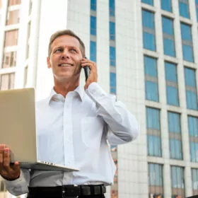 Estrangeiro pode trabalhar no Brasil Saiba como contratar passo a passo